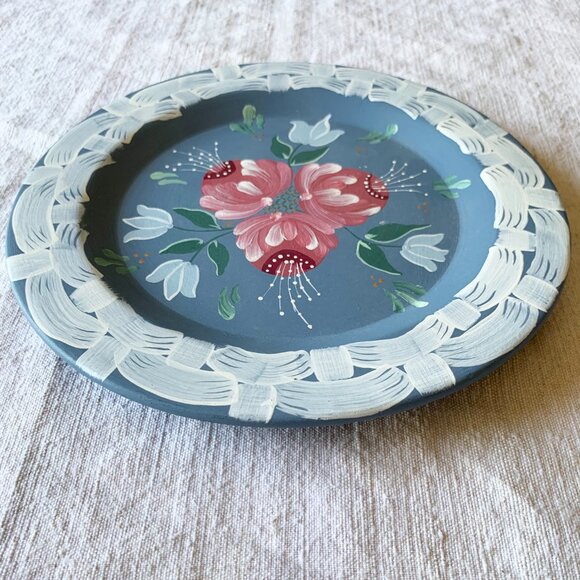 Décor | Hand Painted Decorative Plate, Basketweave Peonies, Folk Art, 8" Ceramic - Picture 7 of 8